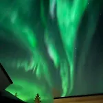 Discover The Ultimate Aurora Escape With A Cozy Outdoor Sauna And Hot Tub Feriehus