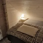 Discover The Ultimate Aurora Escape With A Cozy Outdoor Sauna And Hot Tub Karlsøy