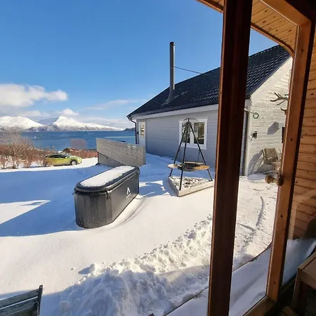 Discover The Ultimate Aurora Escape With A Cozy Outdoor Sauna And Hot Tub Tatil Evi *