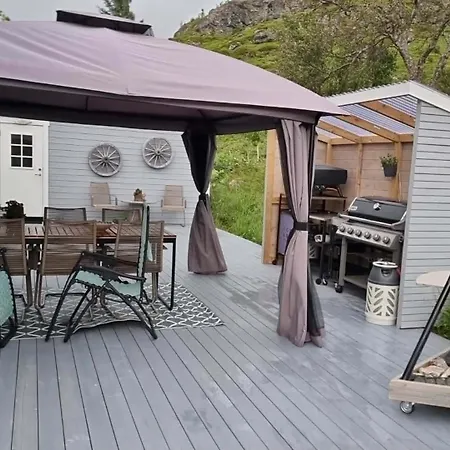 Discover The Ultimate Aurora Escape With A Cozy Outdoor Sauna And Hot Tub Casa vacanze