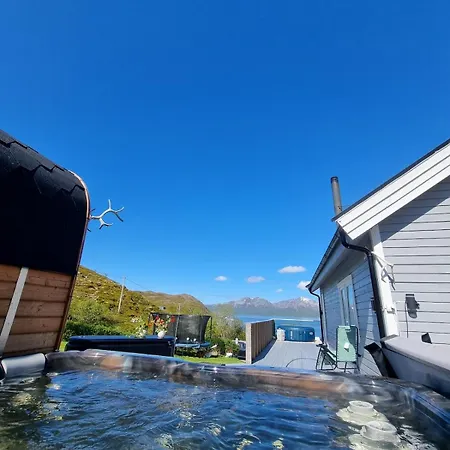 Discover The Ultimate Aurora Escape With A Cozy Outdoor Sauna And Hot Tub Dom wakacyjny *
