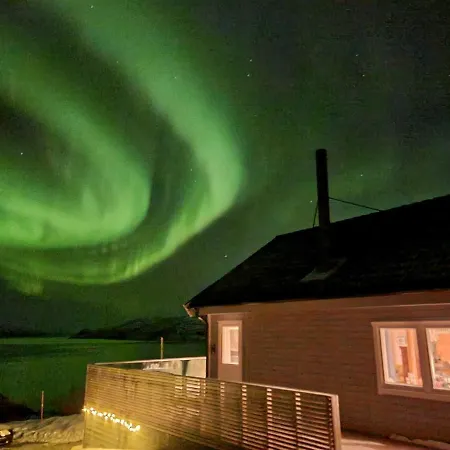 Discover The Ultimate Aurora Escape With A Cozy Outdoor Sauna And Hot Tub Karlsøy