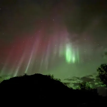 Discover The Ultimate Aurora Escape With A Cozy Outdoor Sauna And Hot Tub Karlsøy