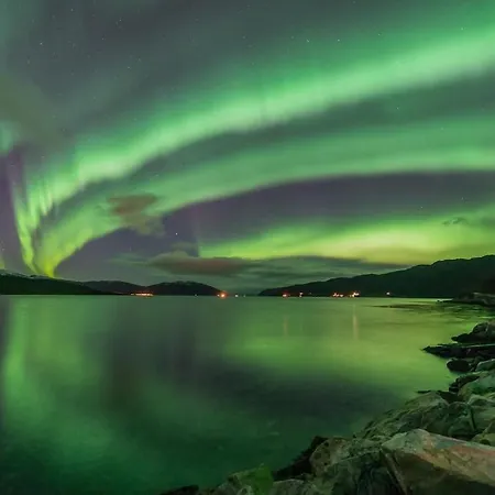 Discover The Ultimate Aurora Escape With A Cozy Outdoor Sauna And Hot Tub Karlsøy