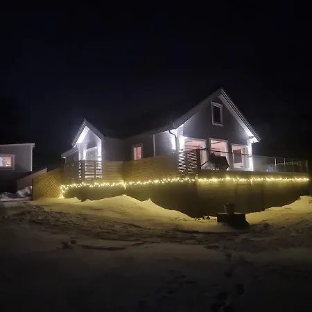 度假居 Discover The Ultimate Aurora Escape With A Cozy Outdoor Sauna And Hot Tub Karlsøy