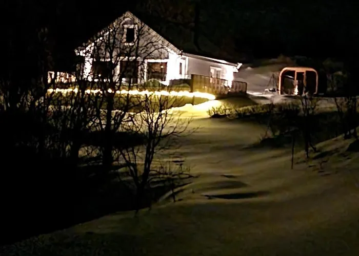 Discover The Ultimate Aurora Escape With A Cozy Outdoor Sauna And Hot Tub Hébergement de vacances *